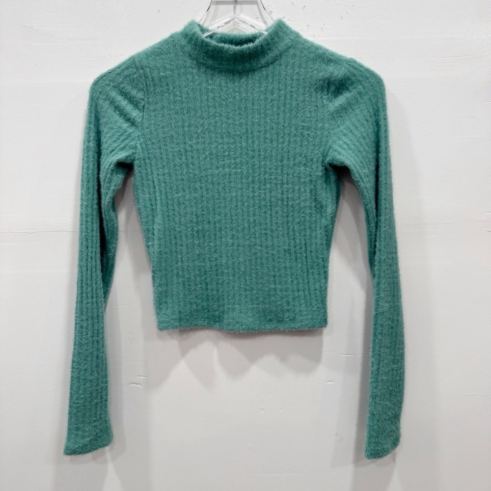 Hollister Soft Ribbed Knit Mock Neck Sweater Green Cropped Fall